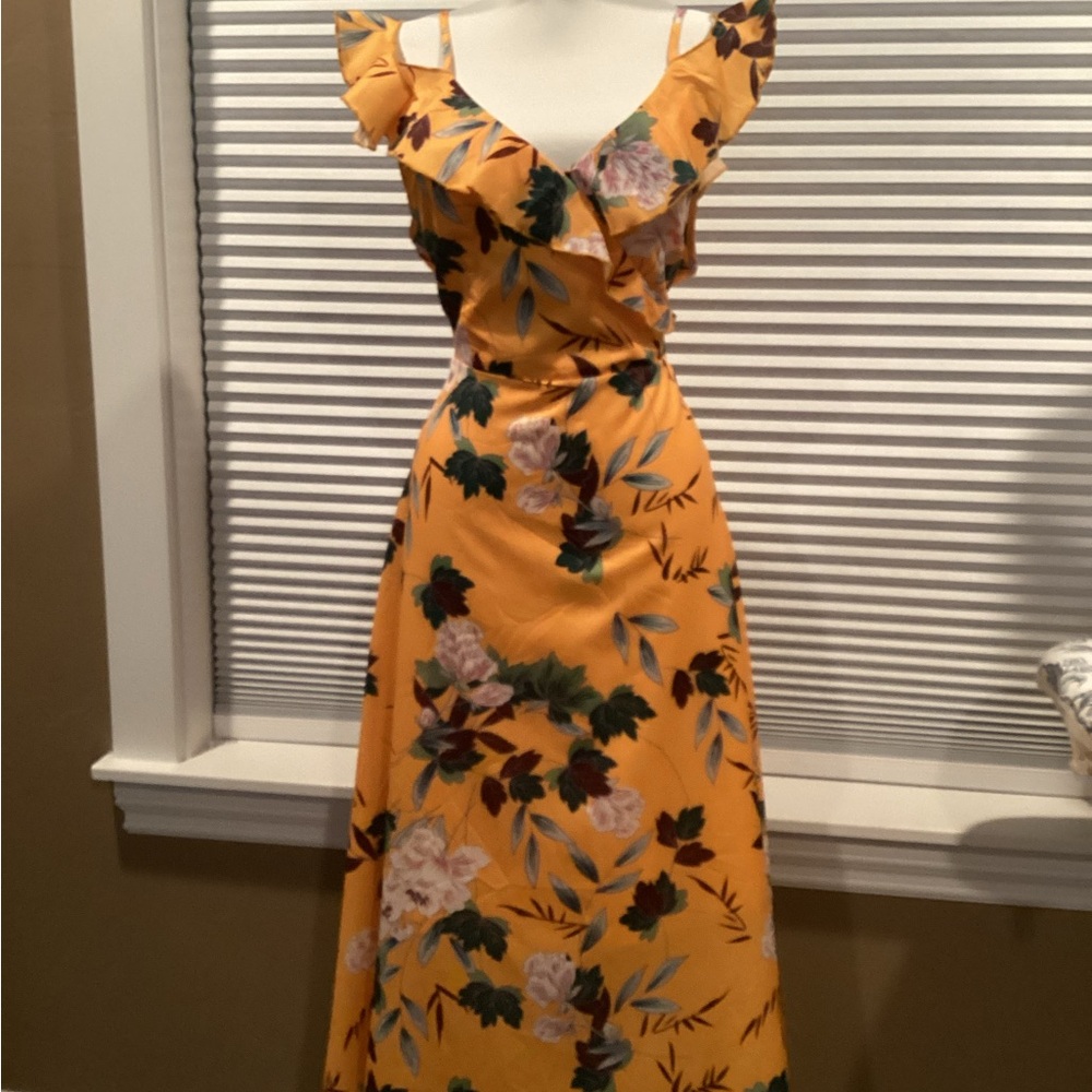 Elegant Floral Ruffle Maxi Dress